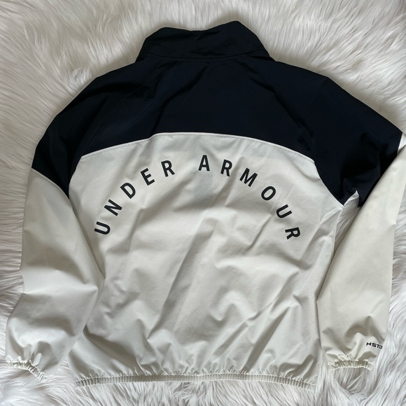 Women’s Under Armour Pullover Windbreaker - Picture 3 of 3